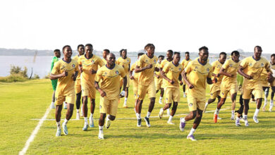 "صقور الجديان" يحلقون في توغو للتشبث بالأمل