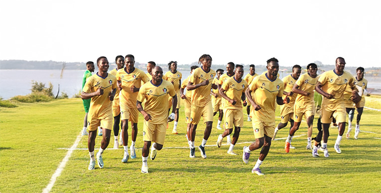 "صقور الجديان" يحلقون في توغو للتشبث بالأمل