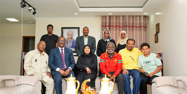 المريخ يعزي أسرة الراحل علي قاقارين في رواندا 1 هيدر 2 8