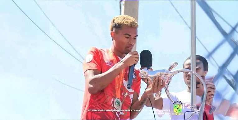 نيكولاس .. صفحة جديدة في المريخ