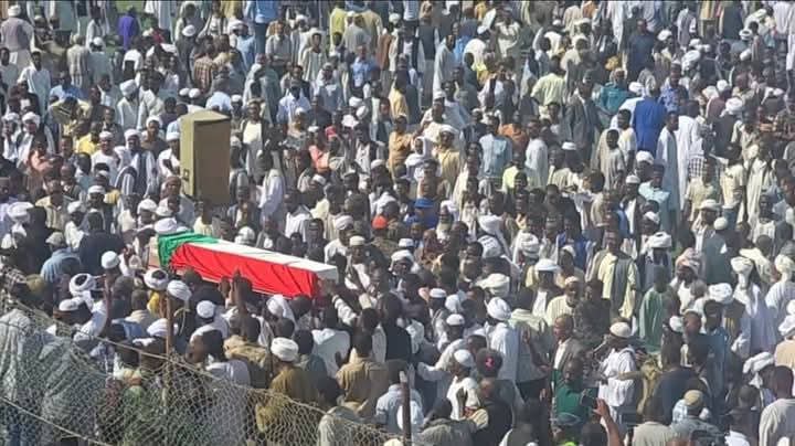 تشييع مهيب لرئيس الوزراء الأسبق 3 2 3