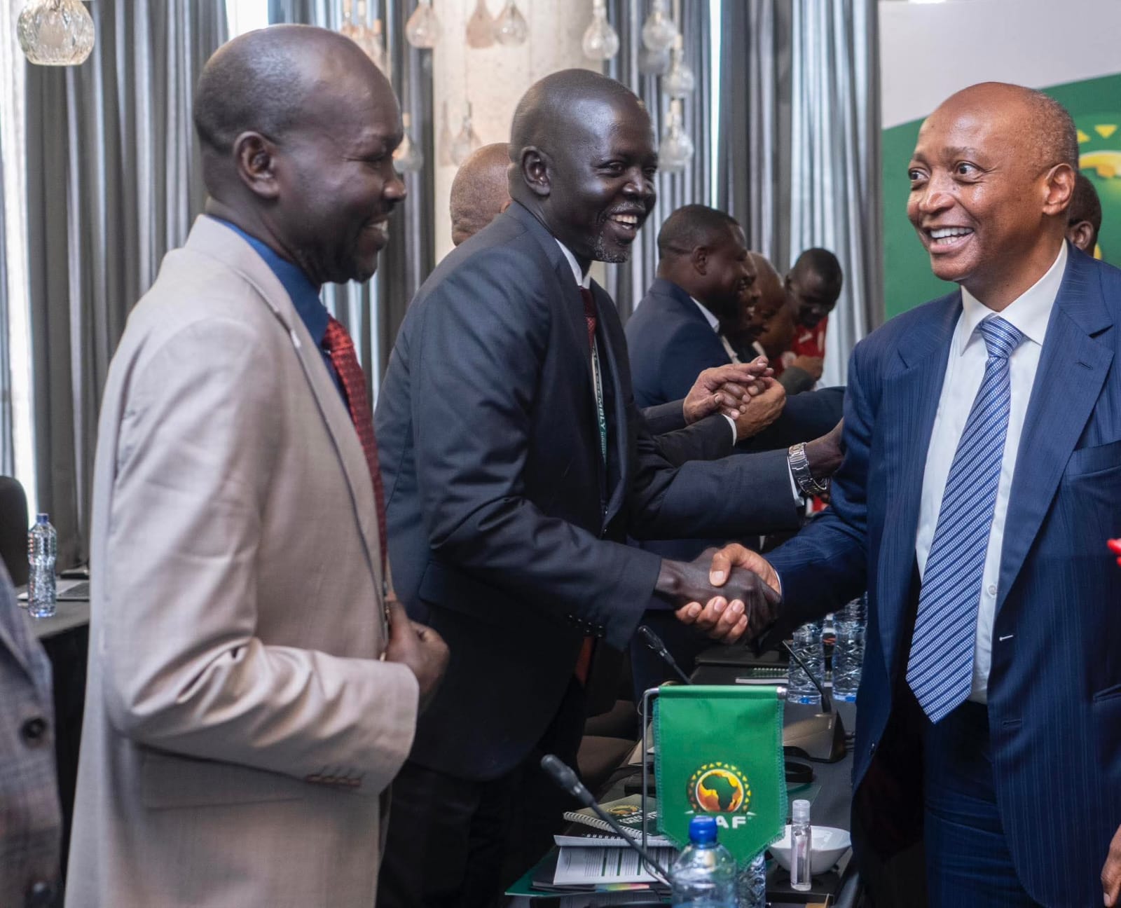 بحضور جعفر.. موتسيبي يلتقي برؤساء اتحادات سيكافا بحضور جعفر.. موتسيبي يلتقي برؤساء اتحادات سيكافا