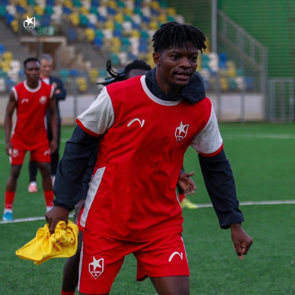 الثلاثي الأجنبي في بنغازي والثنائي يصل غدًا 3 9572a3c1 86ca 48c0 abfc 2dd21573d89d