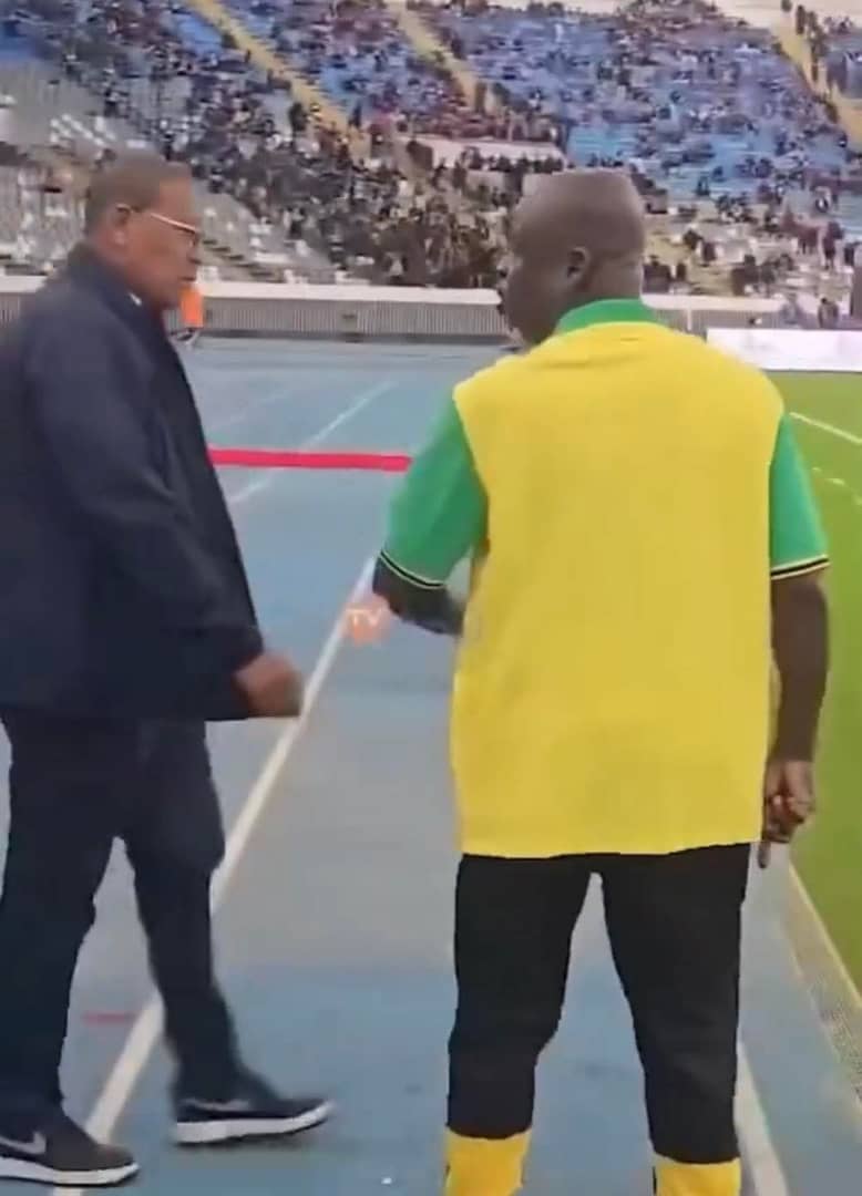طرد مساعد مدرب الأشانتي لأغرب سبب!!