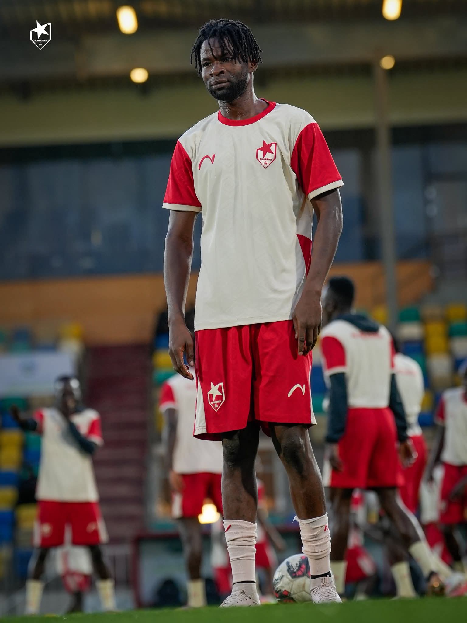 تسيير المريخ تنفي خبر الاستغناء عن المحترفين 3 صورة واتساب بتاريخ 1447 04 13 في 19.08.18 57669479