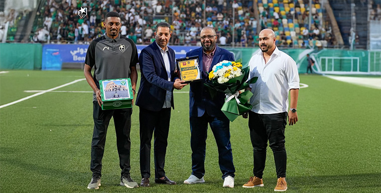 في أجواء ودية.. النصر والمريخ يتبادلان الدروع ومضوي يطالب بتكرار المواجهة 1 هيدر 3 3 1