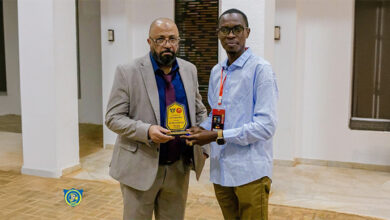 فرحة هستيرية بتخطي المريخ.. وإدارة لوبوبو تكرم الأحمر