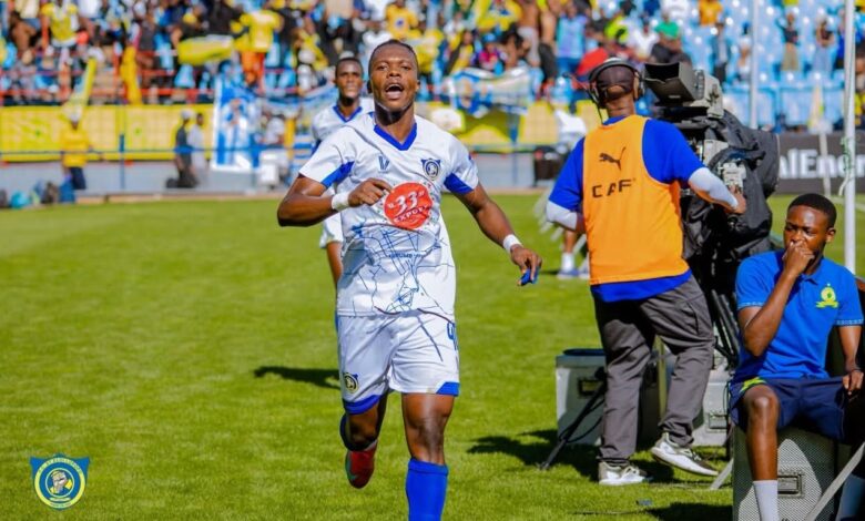 صن داونز بثلاثية يتصدر الجولة الأولى 1 1616