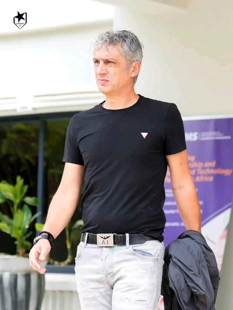 المريخ يعود من "بوغيسيرا" ويستعد لـ "غوريلا" 2 IMG 20251128 WA0018