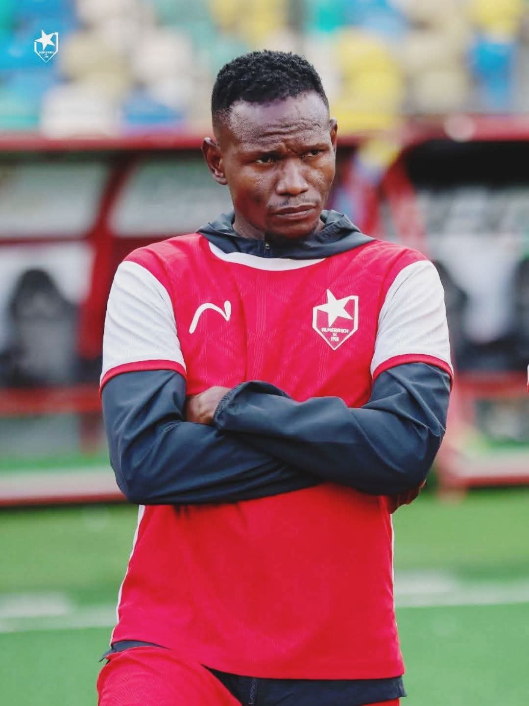 بعد السماني الصاوي.. نجوم وطنيون على بوابة المغادرة 2 بعد السماني الصاوي.. نجوم وطنيون على بوابة المغادرة