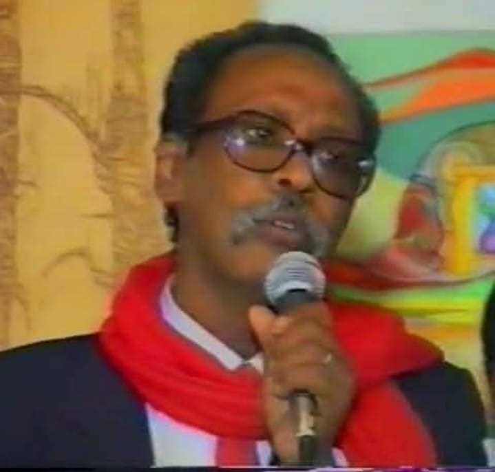 قراءات في دفتر أغنية "على بابك" 3 قراءات في دفتر أغنية (على بابك)