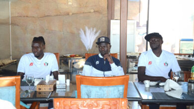 كواسي يستبعد 4 لاعبين من معسكر المنتخب بقيادة نجم المريخ