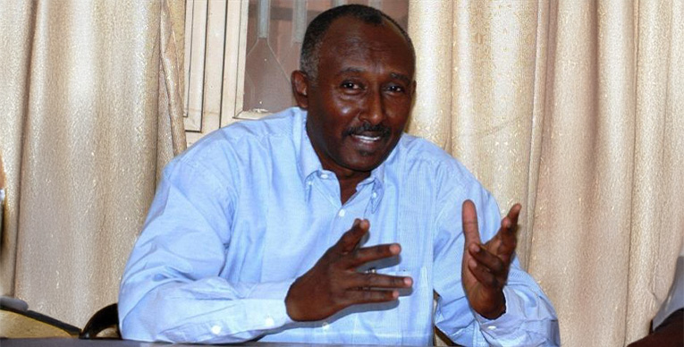 النجومي: زيادة الأجانب ينعكس سلبًا على المحليين