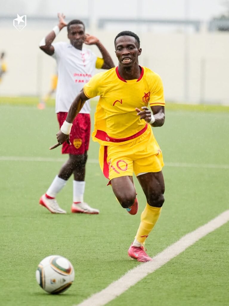 أصفر خطر.. تحدى الظروف وفاز تحت المطر 3 IMG 20251218 WA0007