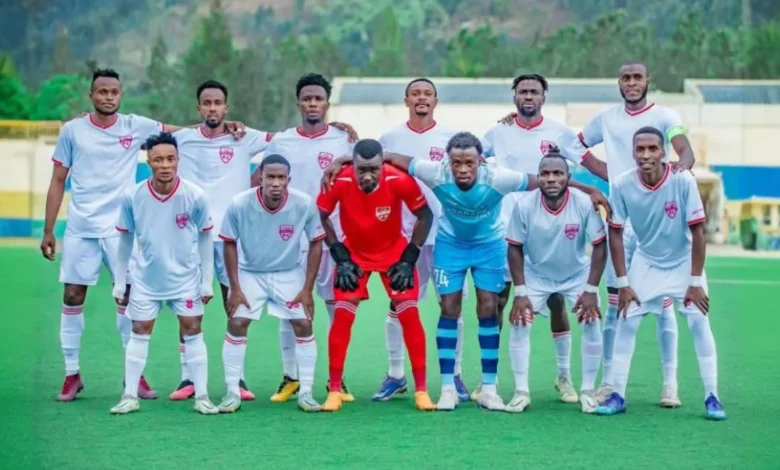 الزعيم يواجه ملك التعادلات