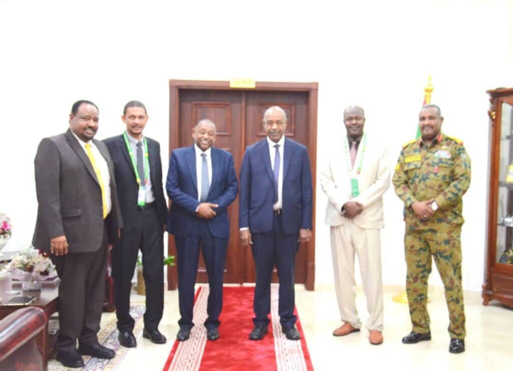 جعفر يزور السفارة بالدوحة ويطالب باستمرار المساندة 2 صورة واتساب بتاريخ 1447 06 10 في 18.54.06 8cb0c791