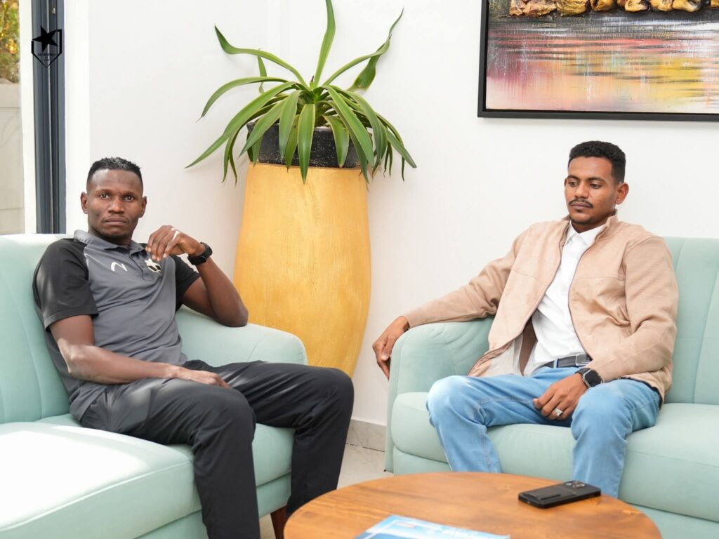 سهل يربط اجتماع التسيير بفريق كرة القدم!! 2 صورة واتساب بتاريخ 1447 06 18 في 21.28.41 ebae5fd0