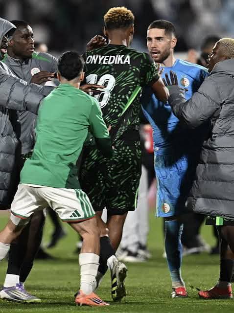 كاف يحقق في أحداث مباراتين بالكان 2 كاف يحقق في أحداث مباراتين بالكان