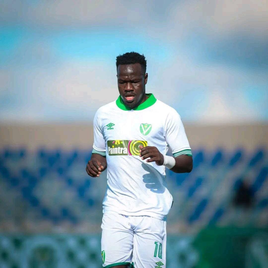 في آخر أيام التسجيلات.. ثنائي المريخ السابق خارج الكشوفات 3 image 77