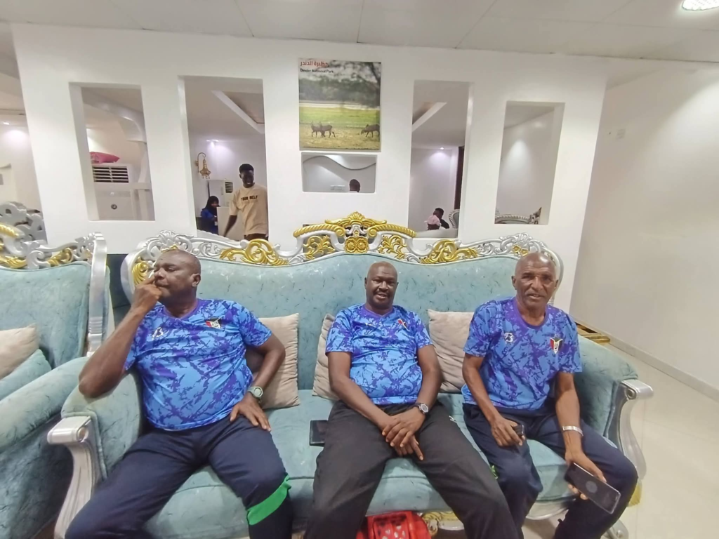 بعثة صقور الجديان تغادر لجدة برئاسة عبد الرحمن خالد 11 image 194