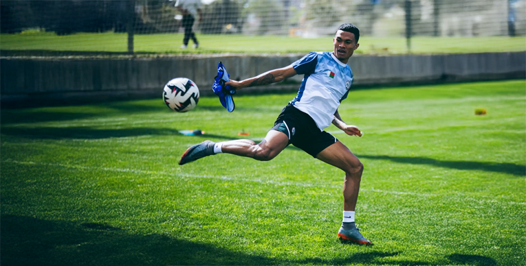 راندريا جاهز للديربي الإفريقي 1 الصفوة هيدر 191