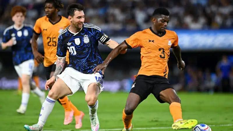 بالصور… أوبينو تشيسالا يحتفى بمواجهة ميسي