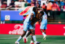 (مبيمبا) يصنع التاريخ ويقود بلاده للمونديال